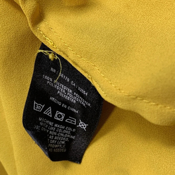 Anthropology meadow rue gold mustard yellow scalloped blouse size 8 button down - Picture 12 of 12